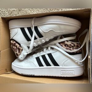 Women's Hoops 3.0 Mid Basketball Shoe Size 7.5